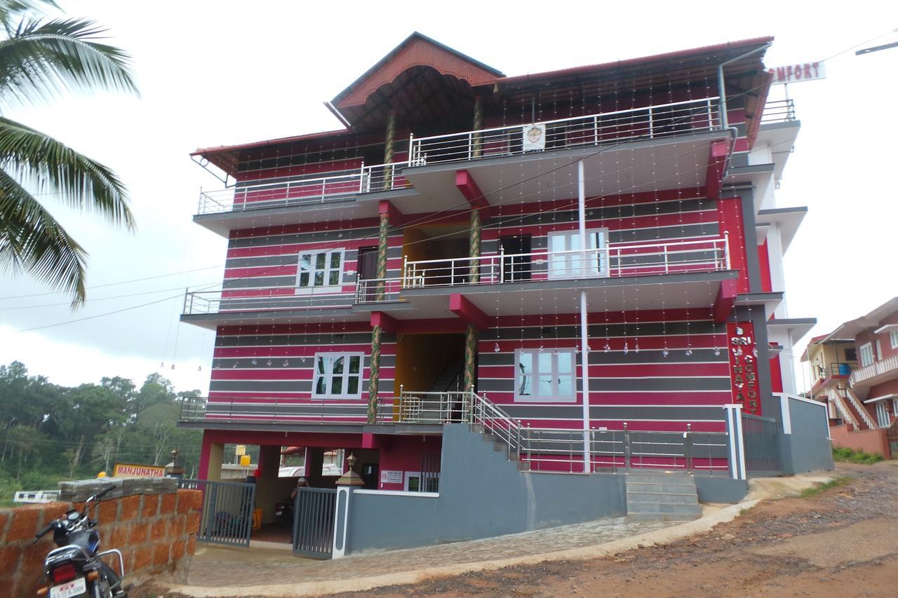 Iroomz Sri Vinayaka Comfort Virajpet Esterno foto
